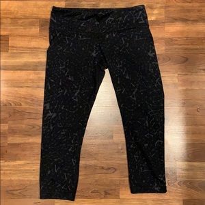 Lululemon wunder under mid-rise crop